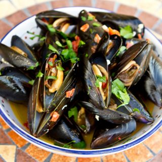 Mussels In White Wine With Sopressata & Sun-Dried Tomatoes