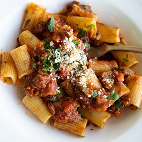 Easy Slow Cooked Beef Short RIbs Pasta Sauce