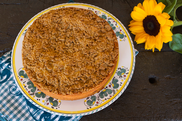 Summer Peach Cake With Streusel Topping