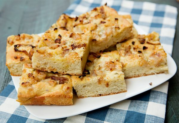 Focaccia With Caramelized Onions, Pear, &amp; Gorgonzola Cheese | Italian ...