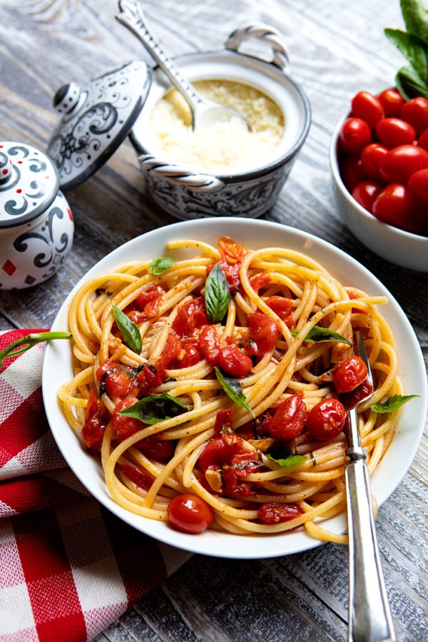 Burst Cherry Tomato Pasta | Italian Food Forever