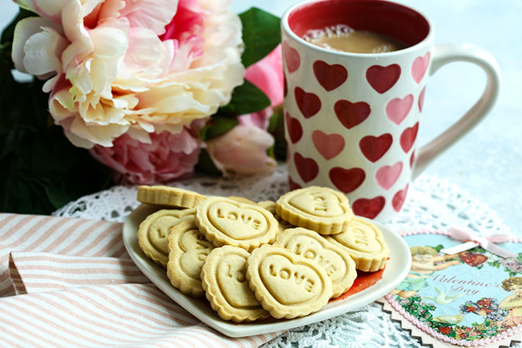 Valentine’s Day Ginger Spice Stamped Cookies
