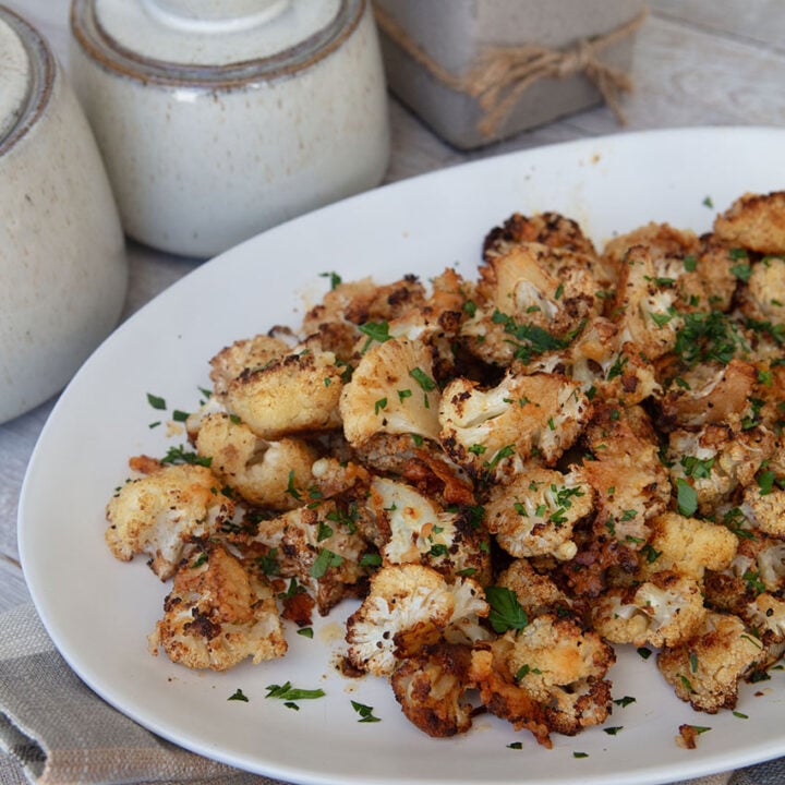 Garlic Parm Roasted Cauliflower