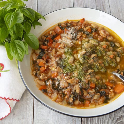 White Bean Soup With Ground Turkey & Kale